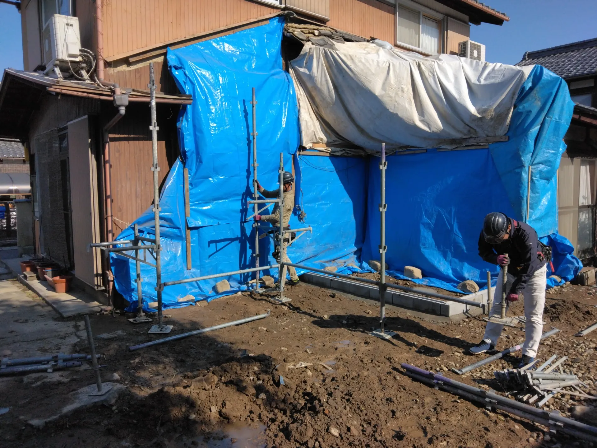 解体後のスペースに物置スペースを増築